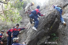 Students-enjoying-rock-climbing-at-tours-and-treks